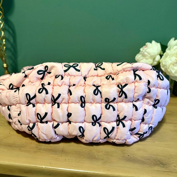 NWOT Katydid Pink Quilted Shoulder Bag with Black Bow Accents - Picture 4 of 13